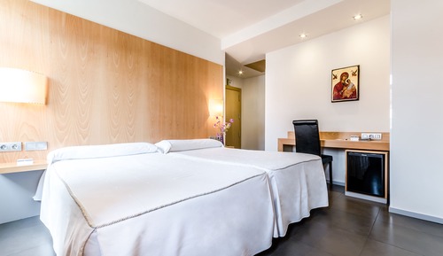 Double Room (Small)