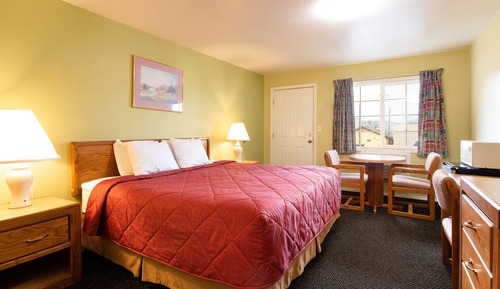 Standard Room, 1 King Bed, Non Smoking