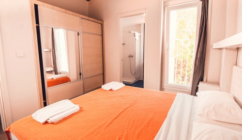 Family Apartment, 2 Bedrooms, 2 Bathrooms, Garden Area