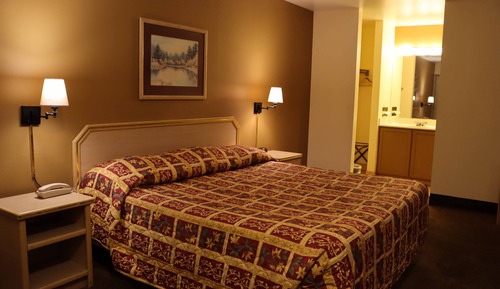 Room, 1 King Bed, Non Smoking