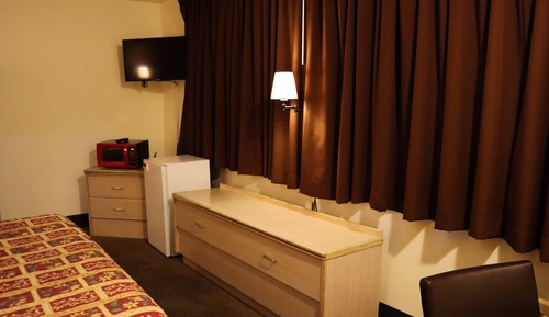 Standard Room, 1 Queen Bed