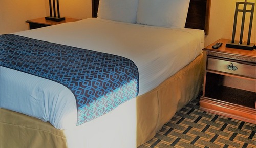 Standard Room, 1 Queen Bed