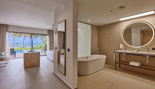 Suite (Swim Up, Elite Club)