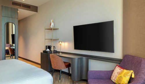 Deluxe Room, 1 King Bed, Non Smoking