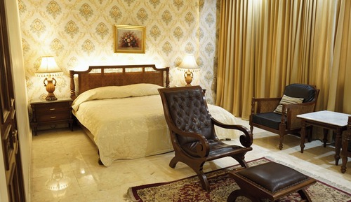 Premium Suite