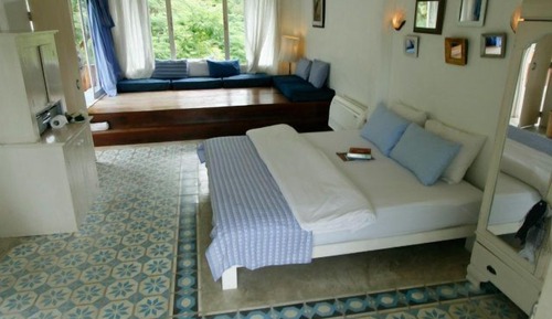 Jacuzzi Villa