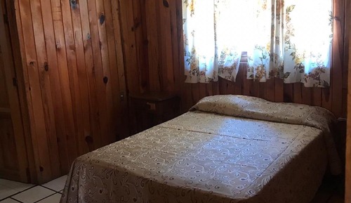 Cabin, 2 Bedrooms, Fireplace