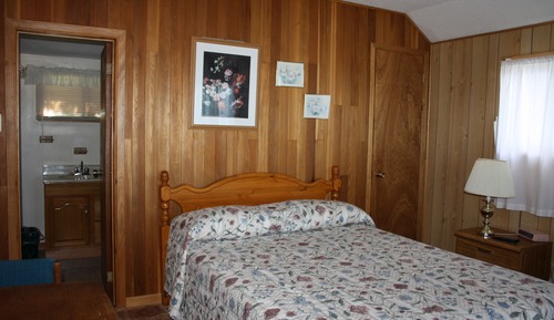 Economy Cabin, 1 Queen Bed