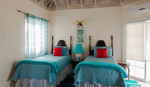 Room, 2 Twin Beds, Balcony, Ocean View (Turquoise Room)