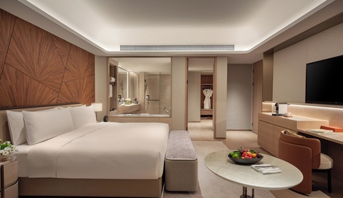 Classic Room, 1 King Bed (High Floor)
