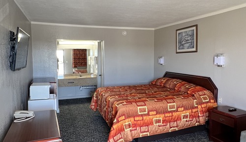 Standard Single Room, 1 King Bed, Non Smoking