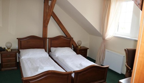 Economy Twin Room