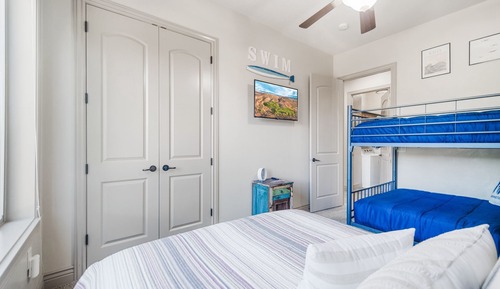 Condo, Multiple Beds, Balcony, Mountain View (Poolside Retreat)