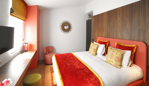 Luxury Suite