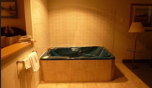 Room, Non Smoking, Jetted Tub (Single King)