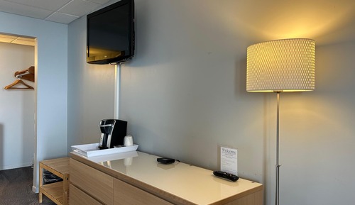 Standard Room, 2 Double Beds, Lake View