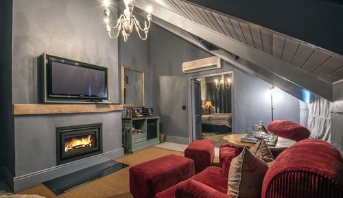 Family Suite, 2 Bedrooms, Non Smoking, Mountain View