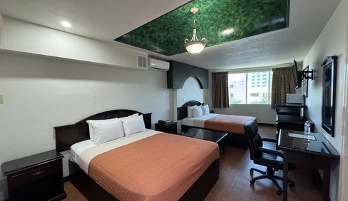Suite, 2 Queen Beds