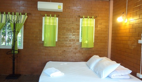 Deluxe Room (Garden View)