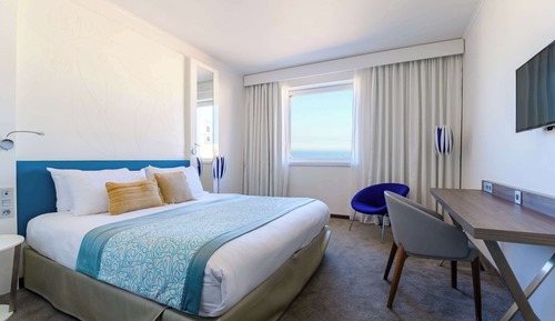 Executive Suite, Multiple Beds, Sea View