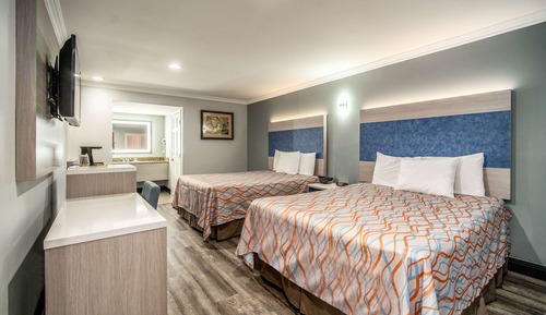 Room, 2 Queen Beds, Accessible, Non Smoking (Mobility/Hearing Impaired)