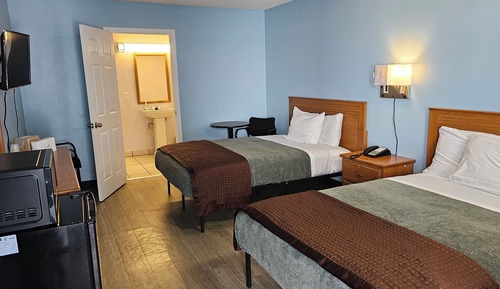 Deluxe Room, 2 Double Beds, Non Smoking, Refrigerator & Microwave