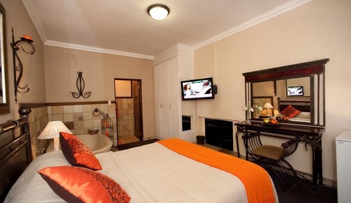 Luxury Room (Bathtub Only)