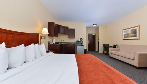 Suite, 1 King Bed