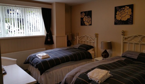 Standard Twin Room, Ensuite