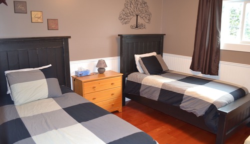 Room (4)