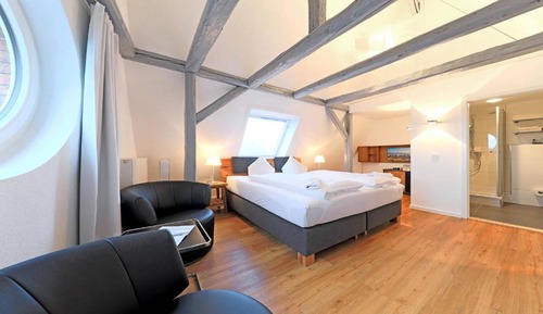 Deluxe Double Room, 1 Queen Bed, Harbor View