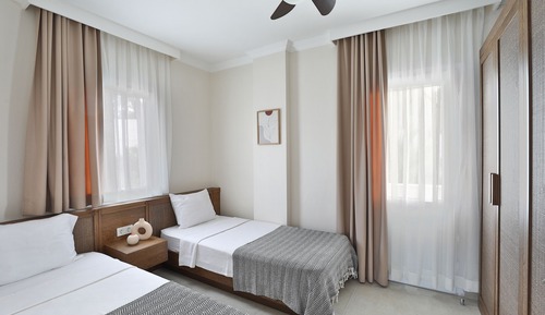 Deluxe Condo, 2 Bedrooms, Kitchen