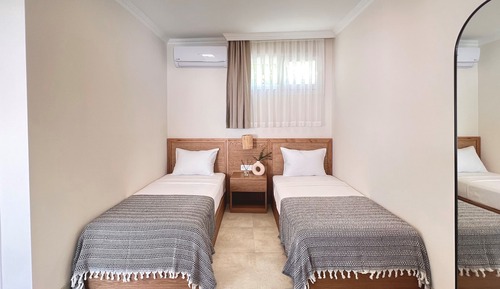 Standard Twin Room, Courtyard View