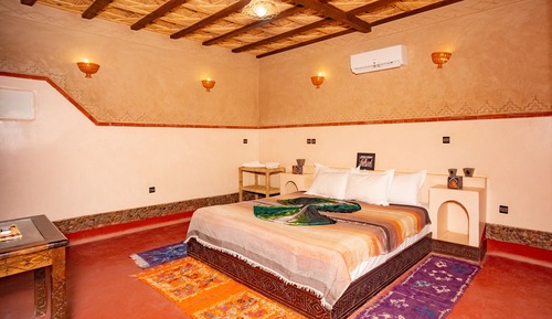 Exclusive Room, 1 King Bed, Accessible, Lake View