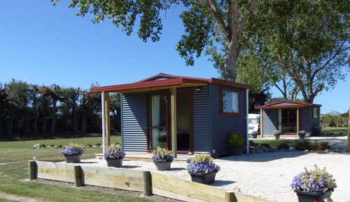 Twin Cabin
