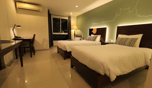 Deluxe Twin Room