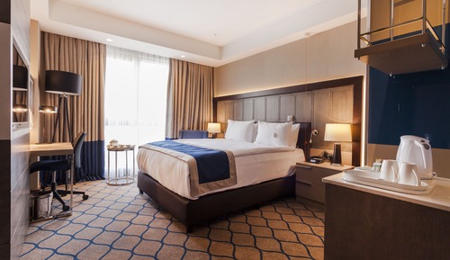 Standard Room, 1 Queen Bed, Smoking