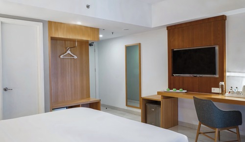 Premier Room