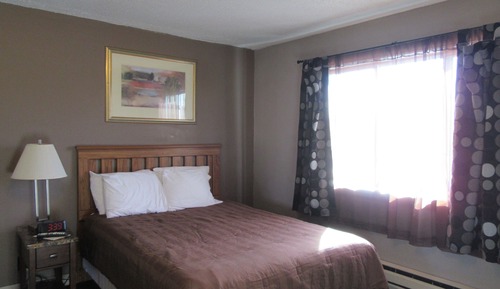 Single Room, Refrigerator & Microwave