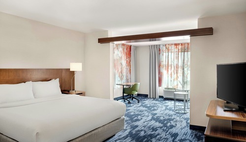 Studio Suite, 1 King Bed with Sofa bed, Corner