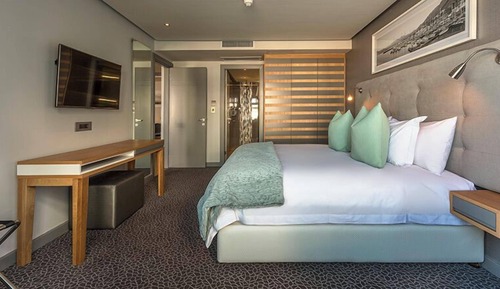 King Suite Marina view