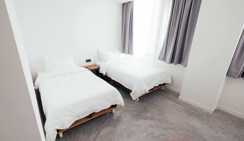 Deluxe Twin Room