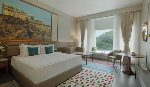 Deluxe Room, Lake View