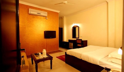 Maharani Super Deluxe Room 