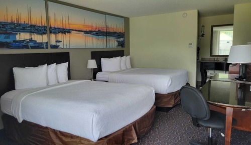 Room, 2 Queen Beds, Smoking