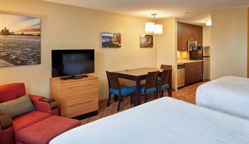 Studio, 2 Queen Beds, Non Smoking, City View (Hearing Accessible)
