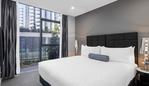 1 Bedroom Accessible Suite