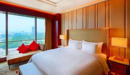 Deluxe King Room