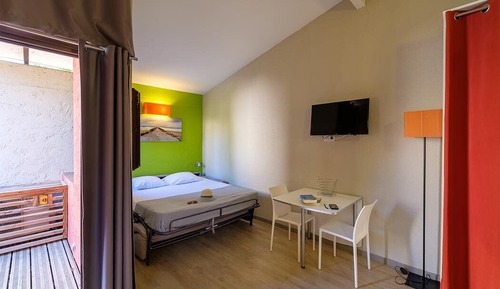 Classic Apartment, 1 Bedroom, Terrace