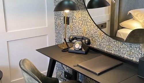 Comfort Suite, 1 Bedroom, Private Bathroom, City View